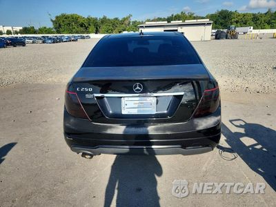 Zdjęcie 6 z 13 samochodu: 2014 MERCEDES-BENZ C 250 VIN:WDDGF4HB5EA952090 - miniatura