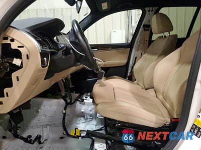 Zdjęcie 7 z 14 samochodu: 2018 BMW X3 XDRIVE30I VIN:5UXTR9C50JLC81801 - miniatura