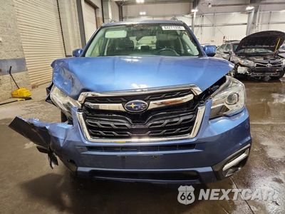 Piąte zdjęcie samochodu w środku: 2017 SUBARU FORESTER 2.5I TOURING VIN:JF2SJAWC2HH483759 - miniatura