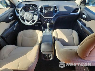 Zdjęcie 8 z 13 samochodu: 2017 JEEP CHEROKEE LATITUDE VIN:1C4PJLCB5HW572250 - miniatura