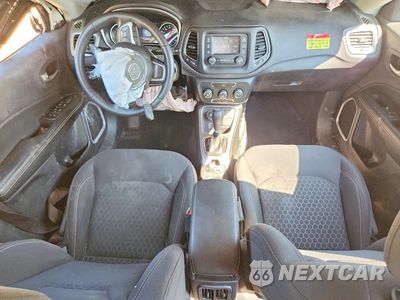 Zdjęcie 8 z 13 samochodu: 2018 JEEP COMPASS SPORT VIN:3C4NJDABXJT207722 - miniatura