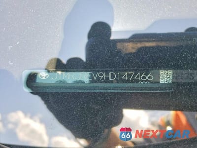 Zdjęcie 13 z 13 samochodu: 2017 TOYOTA RAV4 HYBRID XLE VIN:JTMRJREV9HD147466 - miniatura