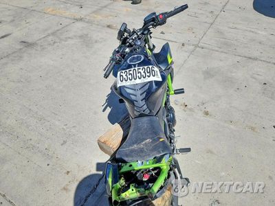 Zdjęcie 6 z 9 samochodu: 2022 KAWASAKI ER650 L VIN:ML5EREL14NDA50250 - miniatura