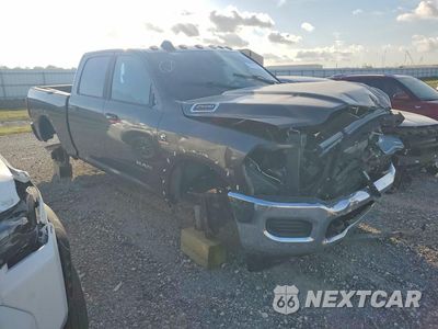 Czwarte zdjęcie samochodu z boku: 2022 RAM 2500 LARAMIE VIN:3C6UR5FL3NG327900 - miniatura