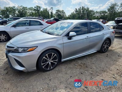 2018 TOYOTA CAMRY SE 4T1B11HK8JU529915 - główne zdjęcie licytacji z USA - miniatura