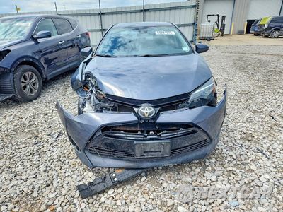 Piąte zdjęcie samochodu w środku: 2018 TOYOTA COROLLA LE VIN:5YFBURHE7JP754117 - miniatura