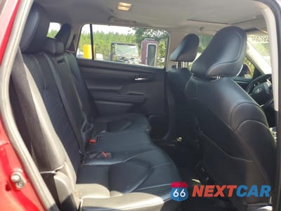 Zdjęcie 10 z 12 samochodu: 2020 TOYOTA HIGHLANDER XLE VIN:5TDHZRBH3LS508612 - miniatura