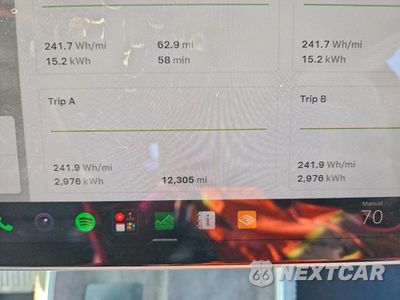 Zdjęcie 9 z 12 samochodu: 2026 TESLA MODEL Y VIN:7SAYGDED7TF596282 - miniatura