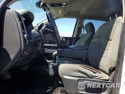 Zdjęcie 7 z 13 samochodu: 2015 RAM 2500 ST VIN:3C6UR5HJ5FG694519 - miniatura