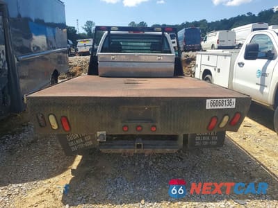 Zdjęcie 6 z 12 samochodu: 2005 GMC NEW SIERRA C3500 VIN:1GDJC34265E200105 - miniatura