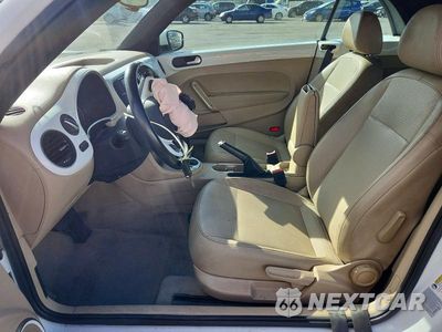 Zdjęcie 7 z 12 samochodu: 2016 VOLKSWAGEN BEETLE S/SE VIN:3VW507ATXGM802860 - miniatura