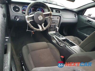 Zdjęcie 8 z 12 samochodu: 2014 FORD MUSTANG VIN:1ZVBP8EMXE5292746 - miniatura