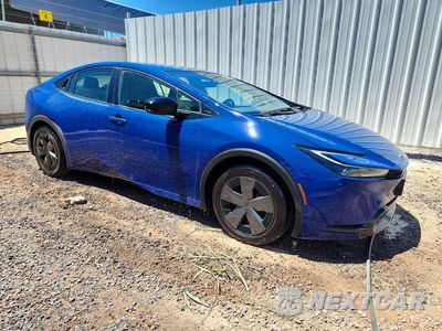 Czwarte zdjęcie samochodu z boku: 2024 TOYOTA PRIUS LE VIN:JTDACAAU0R3021140 - miniatura