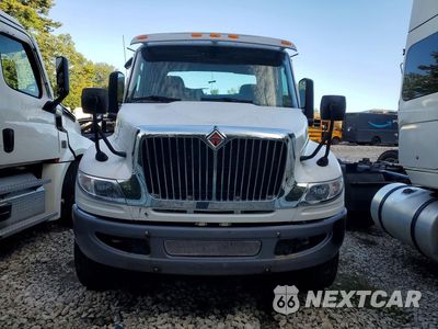 Piąte zdjęcie samochodu w środku: 2019 INTERNATIONAL MV607 SEMI TRUCK VIN:1HSEUTAN5KH091946 - miniatura