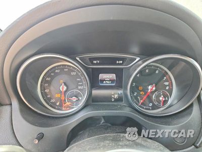 Zdjęcie 9 z 12 samochodu: 2018 MERCEDES-BENZ CLA 250 4MATIC VIN:WDDSJ4GB6JN581485 - miniatura