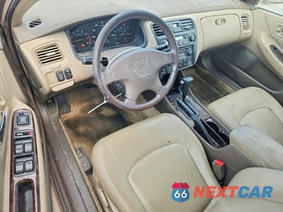 Zdjęcie 8 z 12 samochodu: 2000 HONDA ACCORD EX VIN:1HGCG1658YA088692 - miniatura