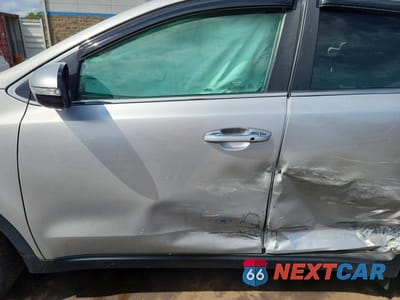 Zdjęcie 7 z 13 samochodu: 2018 KIA SPORTAGE EX VIN:KNDPNCAC3J7406860 - miniatura