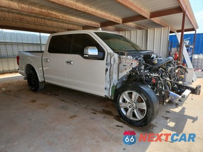 Czwarte zdjęcie samochodu z boku: 2018 FORD F150 SUPERCREW VIN:1FTEW1CGXJFC14320 - miniatura