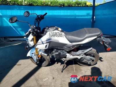 Trzecie zdjęcie samochodu z tyłu: 2018 HONDA GROM VIN:MLHJC7517J5003386 - miniatura