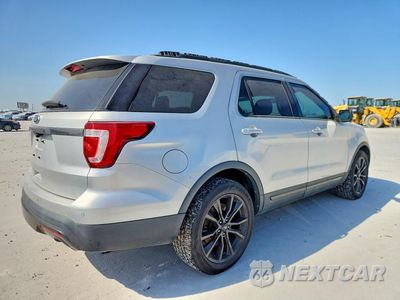 Trzecie zdjęcie samochodu z tyłu: 2017 FORD EXPLORER XLT VIN:1FM5K7D83HGC46659 - miniatura