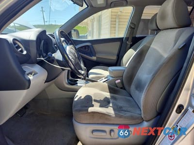 Zdjęcie 7 z 13 samochodu: 2007 TOYOTA RAV4 LIMITED VIN:JTMZK31V376005956 - miniatura