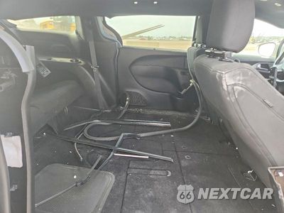 Zdjęcie 10 z 12 samochodu: 2019 CHRYSLER PACIFICA TOURING PLUS VIN:2C4RC1FG7KR609281 - miniatura