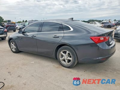 Drugie zdjęcie samochodu z przodu: 2017 CHEVROLET MALIBU LS VIN:1G1ZB5ST2HF263064 - miniatura