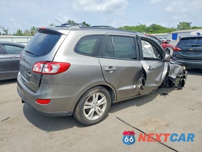 Trzecie zdjęcie samochodu z tyłu: 2011 HYUNDAI SANTA FE SE VIN:5XYZHDAG5BG061375 - miniatura