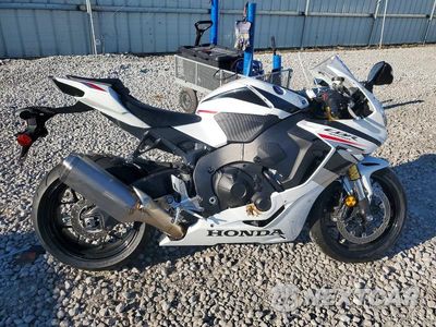 2026 HONDA CBR1000 RR JH2SC7719TK900614 - główne zdjęcie licytacji z USA - miniatura