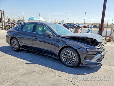 Czwarte zdjęcie samochodu z boku: 2024 HYUNDAI SONATA HYBRID LIMITED VIN:KMHL54JJ5RA088026 - miniatura