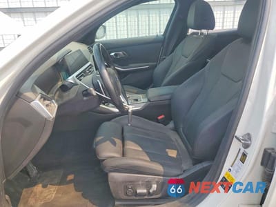 Zdjęcie 7 z 12 samochodu: 2020 BMW 330XI VIN:3MW5R7J01L8B06354 - miniatura