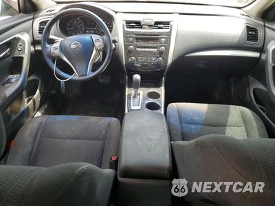 Zdjęcie 8 z 12 samochodu: 2014 NISSAN ALTIMA 2.5 S VIN:1N4AL3AP3EC291016 - miniatura