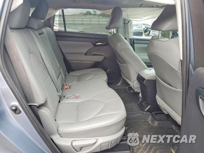 Zdjęcie 11 z 14 samochodu: 2021 TOYOTA HIGHLANDER XLE VIN:5TDGZRBHXMS111539 - miniatura
