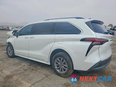Drugie zdjęcie samochodu z przodu: 2022 TOYOTA SIENNA XLE VIN:5TDJRKEC5NS087049 - miniatura