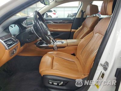 Zdjęcie 7 z 12 samochodu: 2018 BMW 740 I VIN:WBA7E2C53JG743146 - miniatura