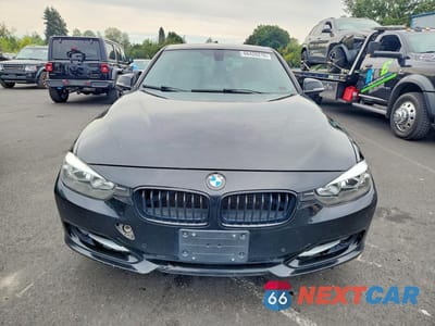 Piąte zdjęcie samochodu w środku: 2014 BMW 328 XI SULEV VIN:WBA3B5C53EP541812 - miniatura