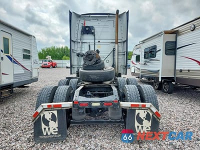 Zdjęcie 6 z 14 samochodu: 2018 VOLVO VN VNL VIN:4V4NC9EH4JN887143 - miniatura