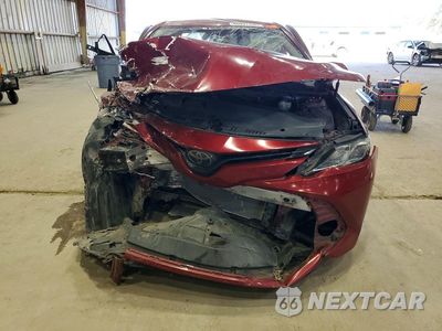 Piąte zdjęcie samochodu w środku: 2018 TOYOTA CAMRY LE VIN:4T1B11HK0JU525826 - miniatura