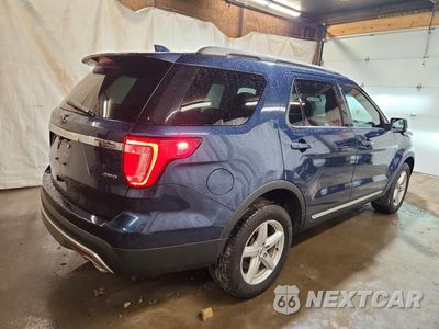Trzecie zdjęcie samochodu z tyłu: 2017 FORD EXPLORER XLT VIN:1FM5K8D80HGA96984 - miniatura