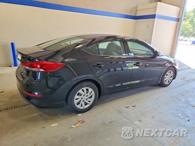 Trzecie zdjęcie samochodu z tyłu: 2018 HYUNDAI ELANTRA SE VIN:5NPD74LF1JH312580 - miniatura