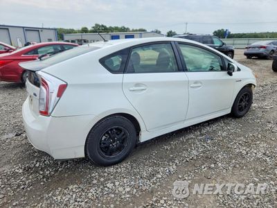 Trzecie zdjęcie samochodu z tyłu: 2015 TOYOTA PRIUS TWO VIN:JTDKN3DU7F0479843 - miniatura