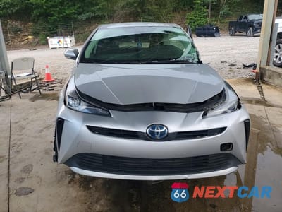 Piąte zdjęcie samochodu w środku: 2021 TOYOTA PRIUS L ECO VIN:JTDKAMFU7M3146150 - miniatura