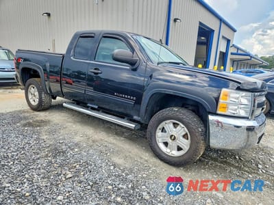 Czwarte zdjęcie samochodu z boku: 2012 CHEVROLET SILVERADO K1500 LT VIN:1GCRKSE70CZ308255 - miniatura