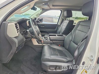 Zdjęcie 7 z 12 samochodu: 2024 TOYOTA TUNDRA CREWMAX LIMITED VIN:5TFJA5DB4RX195454 - miniatura