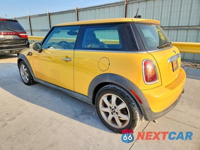 Drugie zdjęcie samochodu z przodu: 2009 MINI COOPER VIN:WMWMF33509TU70997 - miniatura