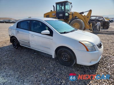 Czwarte zdjęcie samochodu z boku: 2011 NISSAN SENTRA 2.0 VIN:3N1AB6AP0BL635712 - miniatura