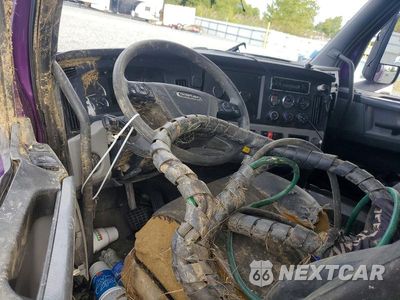 Zdjęcie 8 z 14 samochodu: 2022 FREIGHTLINER CASCADIA 126 SEMI TRUCK VIN:3AKJHHDR7NSMY6040 - miniatura