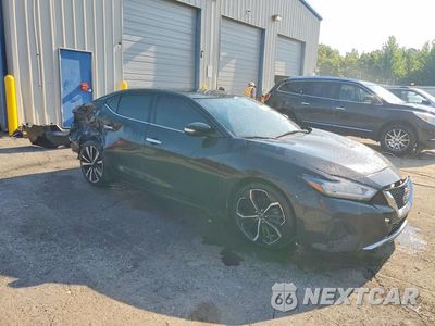 Czwarte zdjęcie samochodu z boku: 2016 NISSAN MAXIMA PLATINUM VIN:1N4AA6AP2GC395961 - miniatura