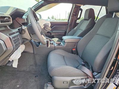 Zdjęcie 7 z 12 samochodu: 2026 TOYOTA 4RUNNER SR5 VIN:JTEVA5BR6T5100425 - miniatura