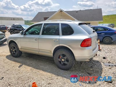 Drugie zdjęcie samochodu z przodu: 2004 PORSCHE CAYENNE TURBO VIN:WP1AC29P44LA93454 - miniatura